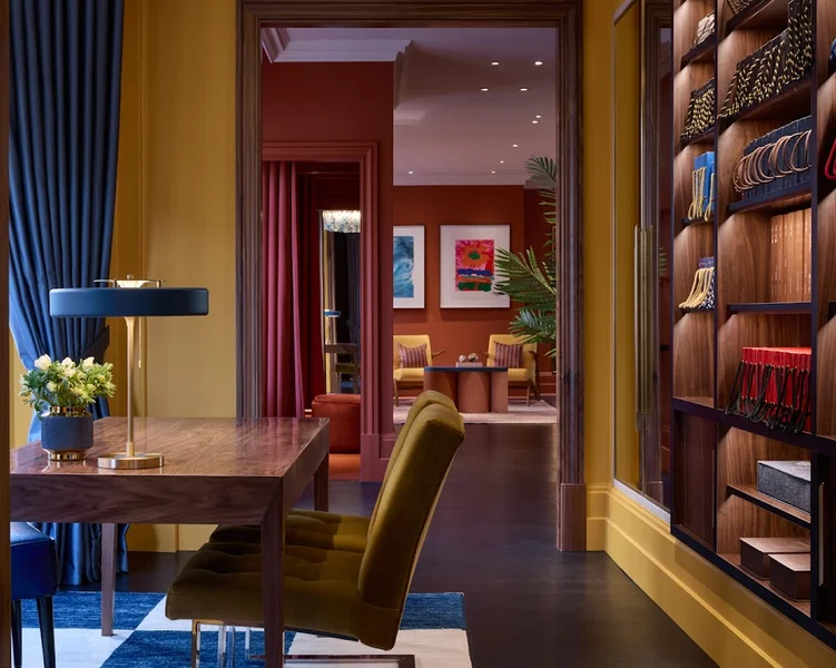 Win a stylish Bert Frank Table Lamp 